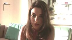 Anne Hathaway masturbuje się w filmie HAVOC (HD)